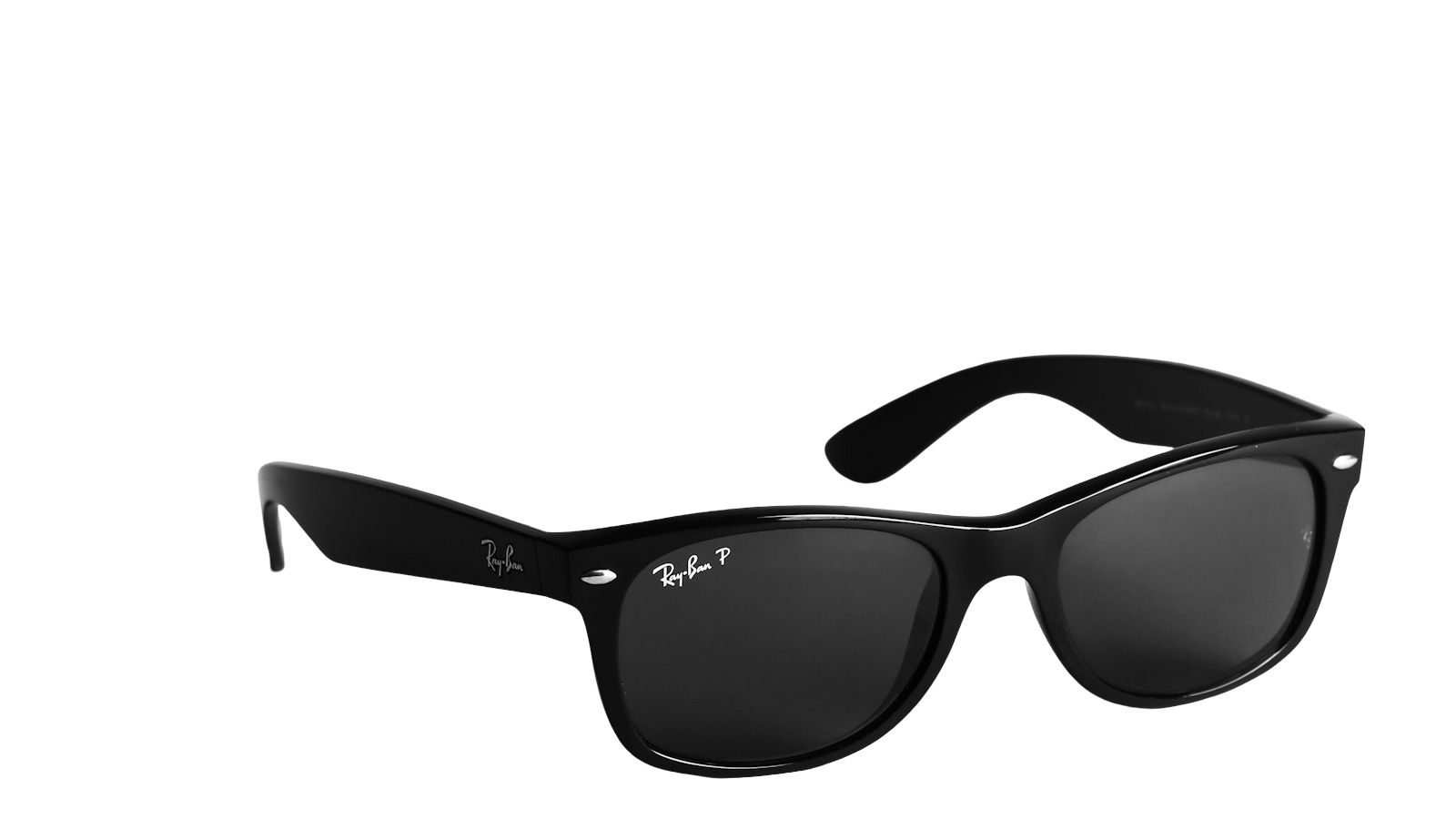 Фото товара с удалённым фоном, виден прозрачный клетчатый фон